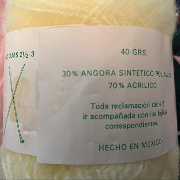 Six yellow skeins of yarn, new, 40 grams each. - Picture 7 of 7